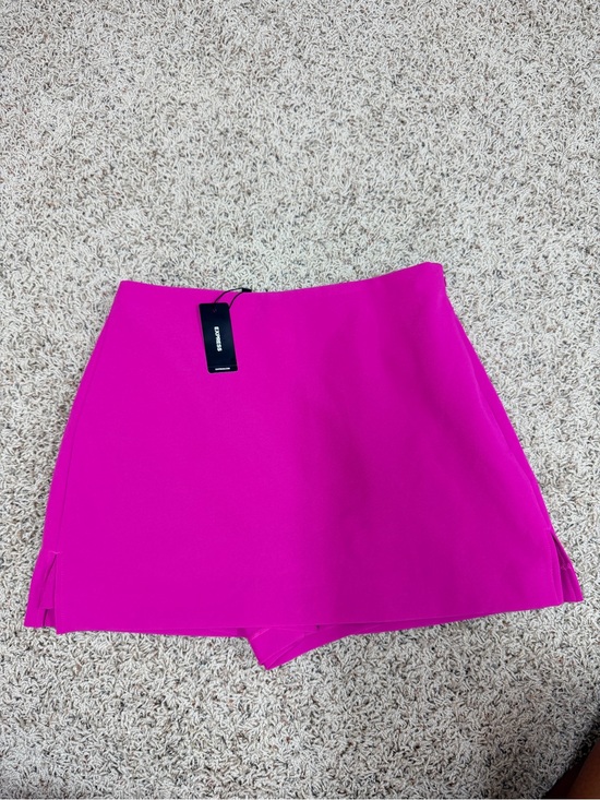 Express Dresses & Skirts - Express Bright Fuchsia Women's Skort